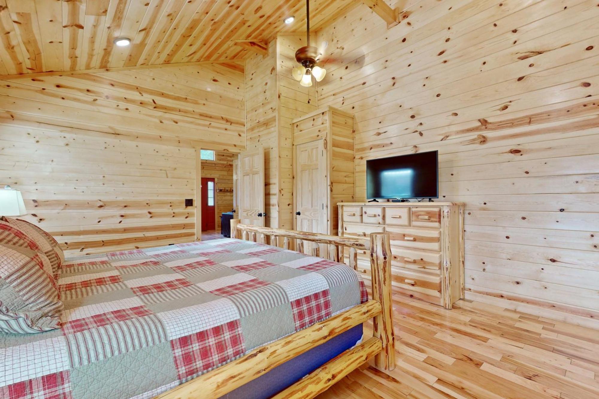 White Oak Resort Southern Comfort 蓋特林堡 外观 照片